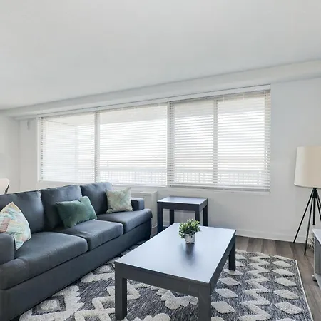 Appartement 2Br Arlington Gem: Stylish & Conveniently Located